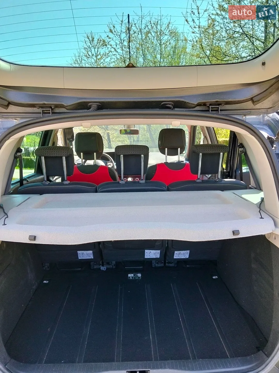 2010 Renault Scenic - мініатюра 8
