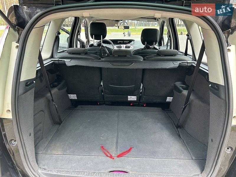 Мінівен Renault Scenic 2010 в Ірпені