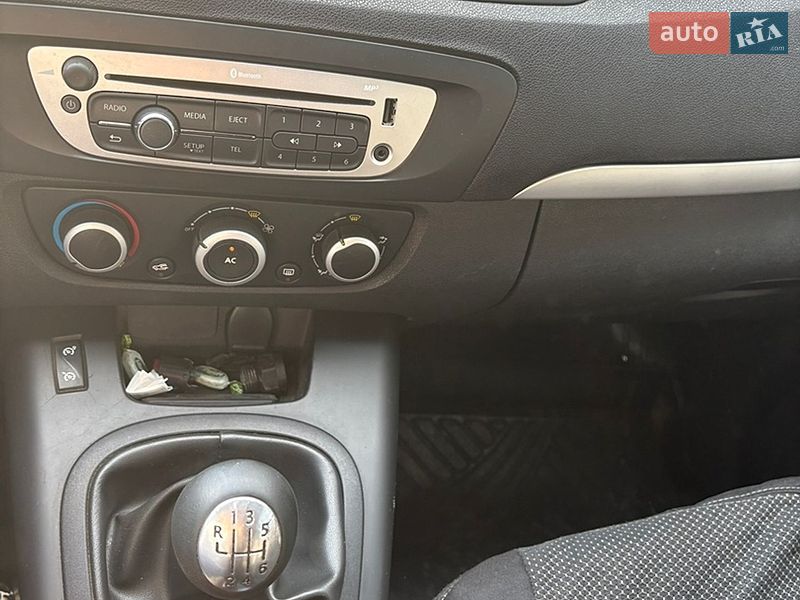 Минивэн Renault Scenic 2013 в Полтаве
