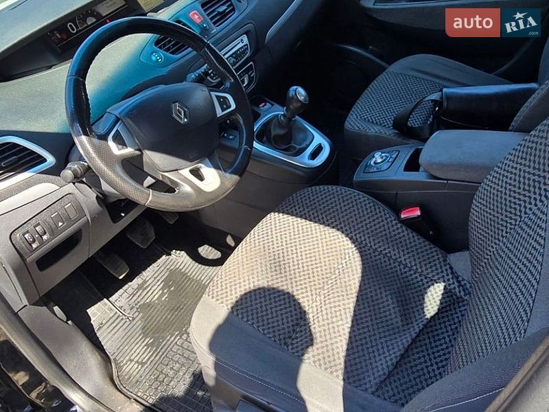 Минивэн Renault Scenic 2011 в Киеве