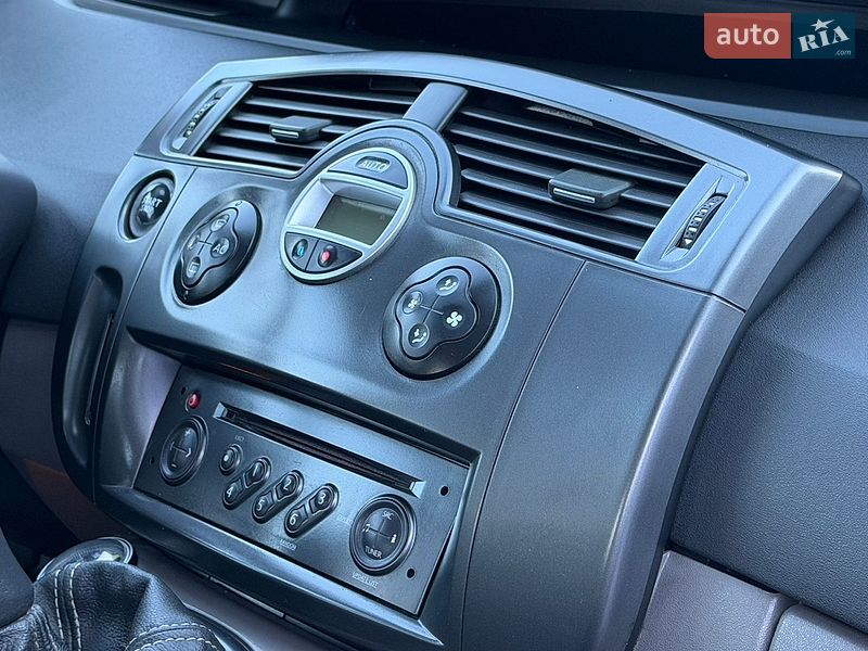 Минивэн Renault Scenic 2007 в Ровно