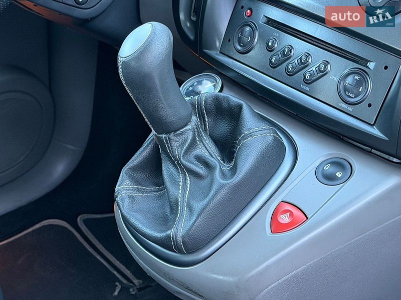 Минивэн Renault Scenic 2007 в Ровно