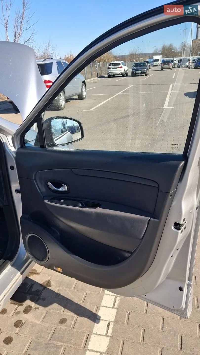 2011 Renault Scenic - мініатюра 22