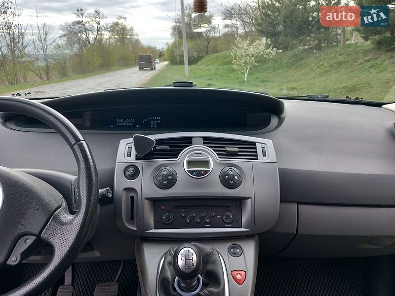 Минивэн Renault Scenic 2007 в Ровно