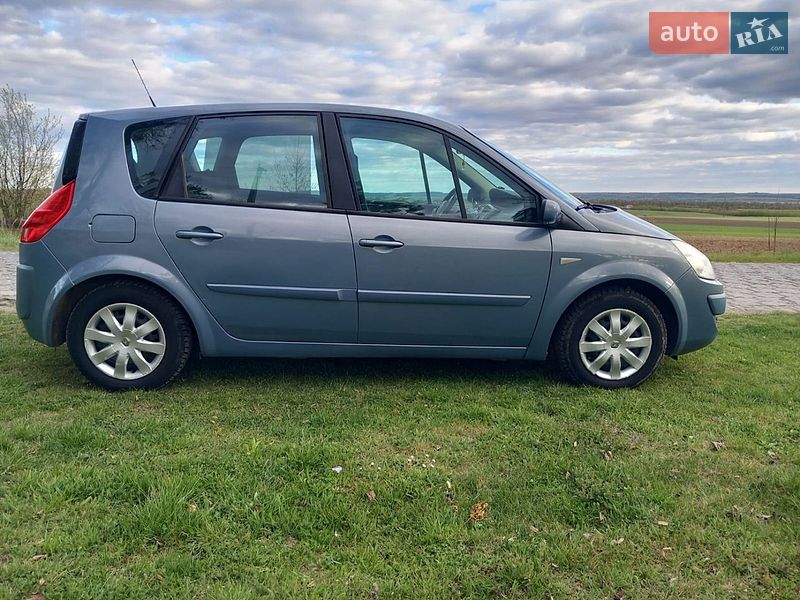 Минивэн Renault Scenic 2007 в Ровно