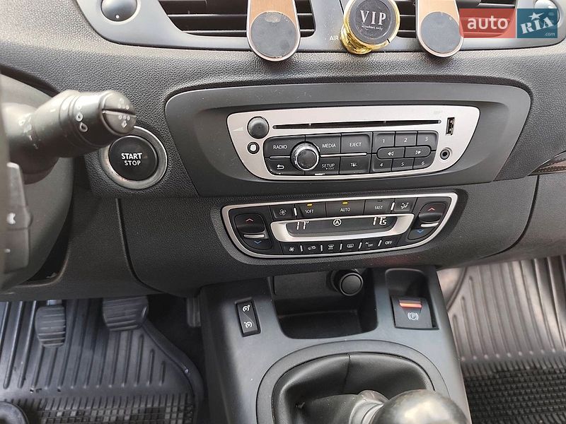 Минивэн Renault Scenic 2012 в Звягеле