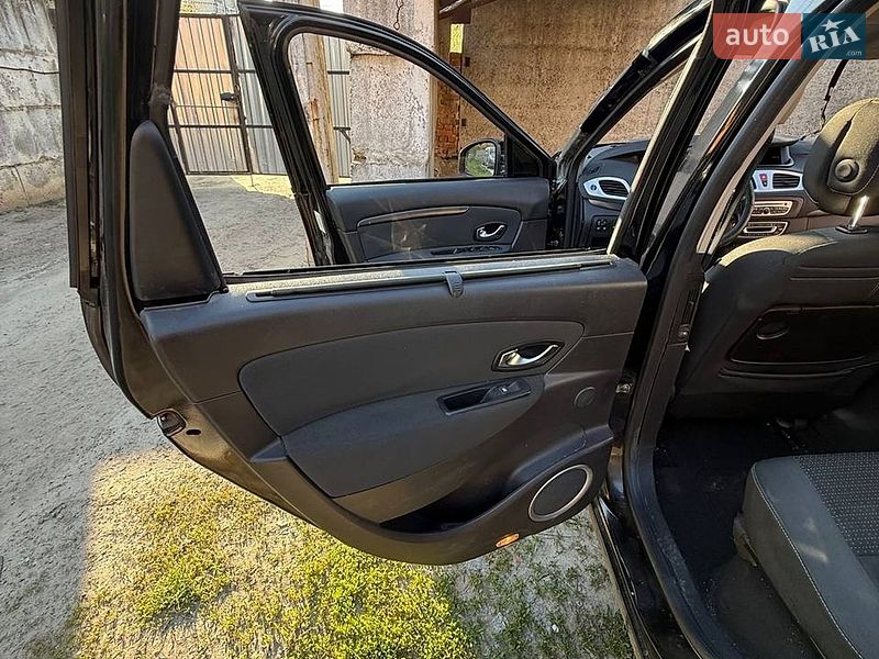 Мінівен Renault Scenic 2010 в Сумах