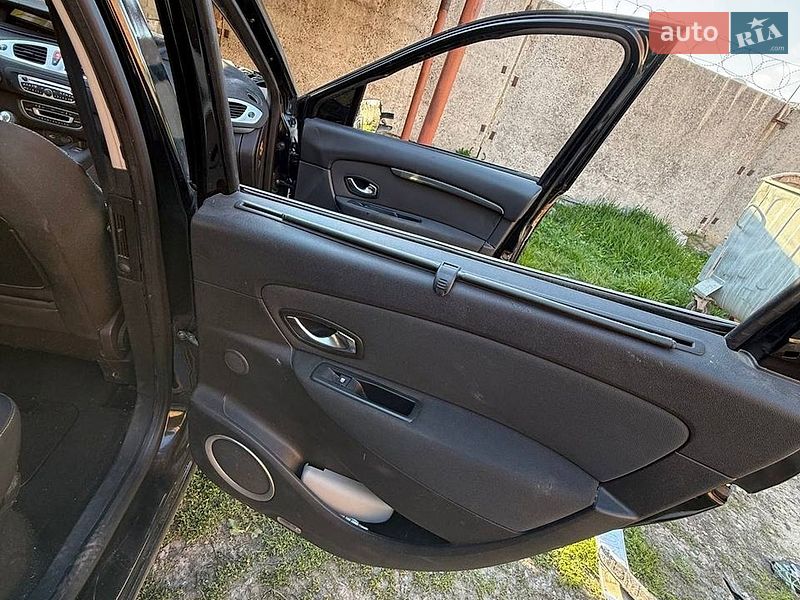 Мінівен Renault Scenic 2010 в Сумах
