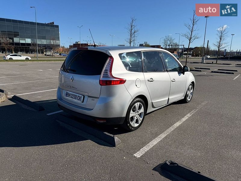 Минивэн Renault Scenic 2011 в Луцке