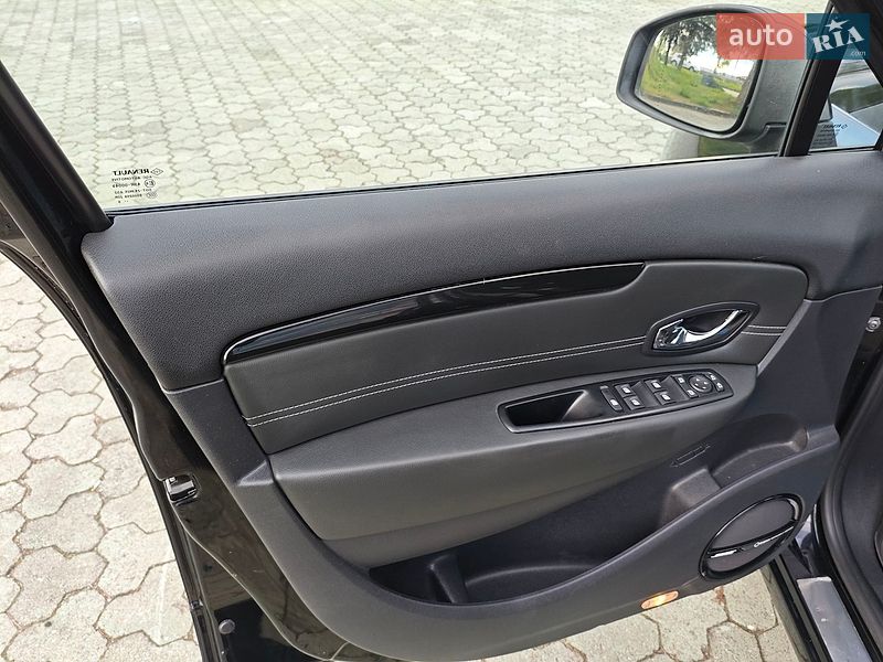 Минивэн Renault Scenic 2013 в Дубно