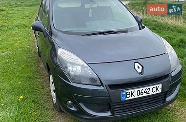 Минивэн Renault Scenic 2011 в Дубно