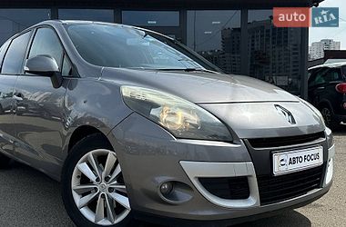 Минивэн Renault Scenic 2010 в Киеве