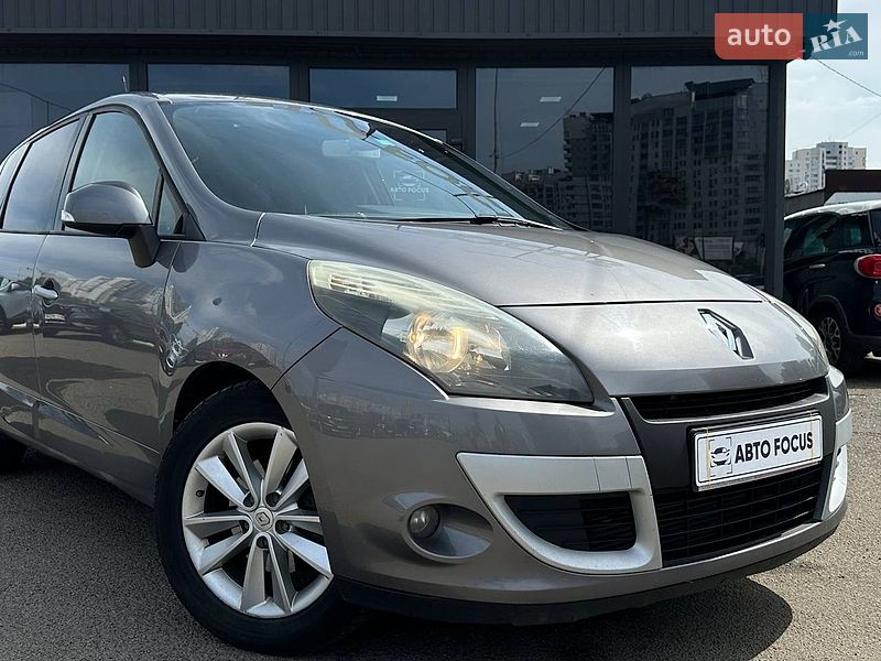 Минивэн Renault Scenic 2010 в Киеве