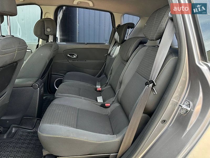 Минивэн Renault Scenic 2010 в Киеве