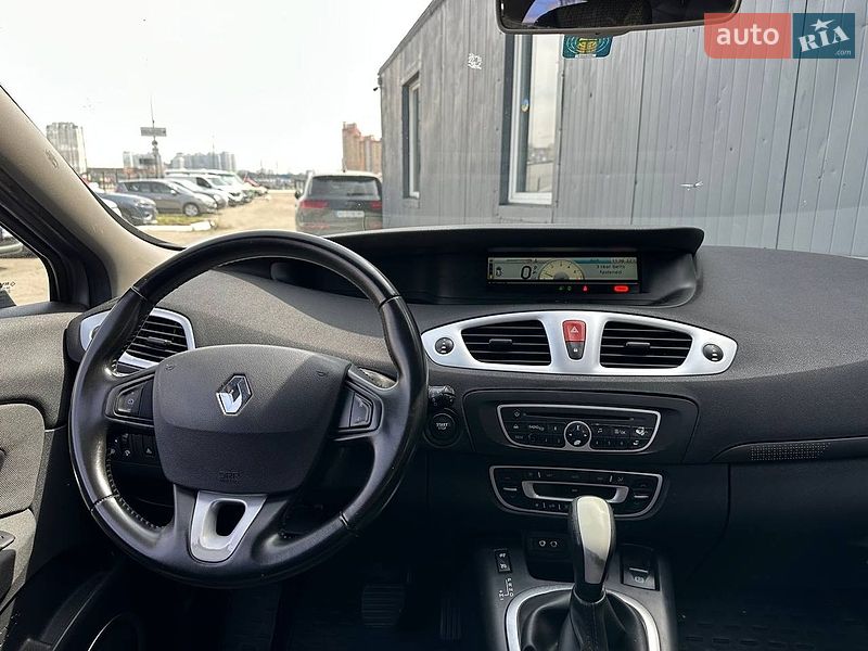 Минивэн Renault Scenic 2010 в Киеве