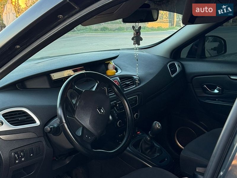 Мінівен Renault Scenic 2010 в Городенці