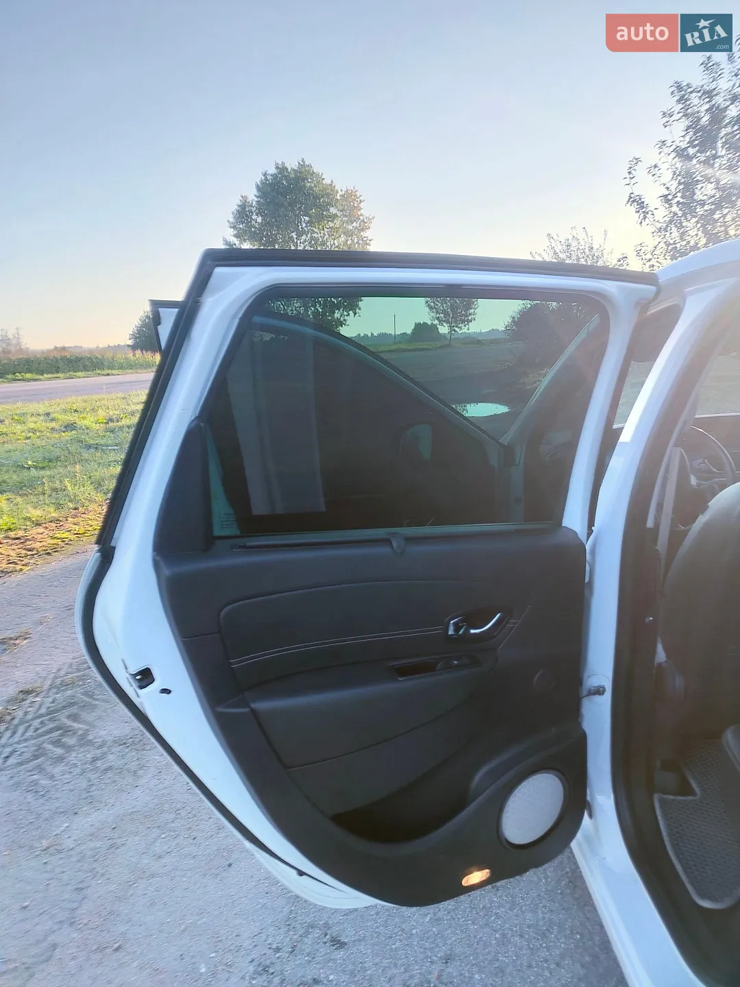 2015 Renault Scenic - мініатюра 18