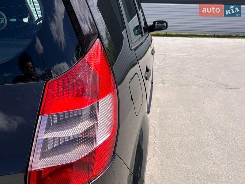 Мінівен Renault Scenic 2004 в Бориславі