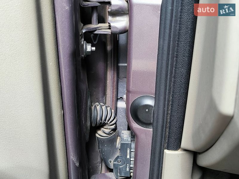 Минивэн Renault Scenic 2005 в Запорожье фото 26 Минивэн Renault Scenic 2005 в Запорожье
