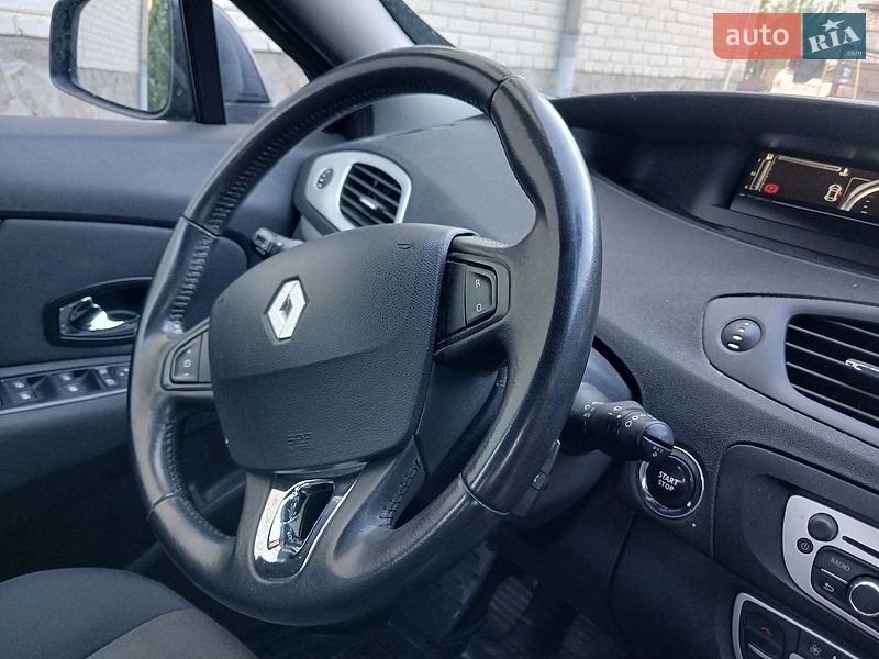 Минивэн Renault Scenic 2014 в Ходорове фото 27 Минивэн Renault Scenic 2014 в Ходорове