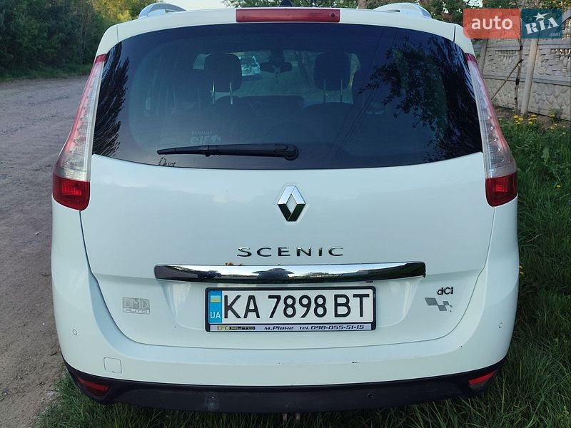 Минивэн Renault Scenic 2015 в Литине