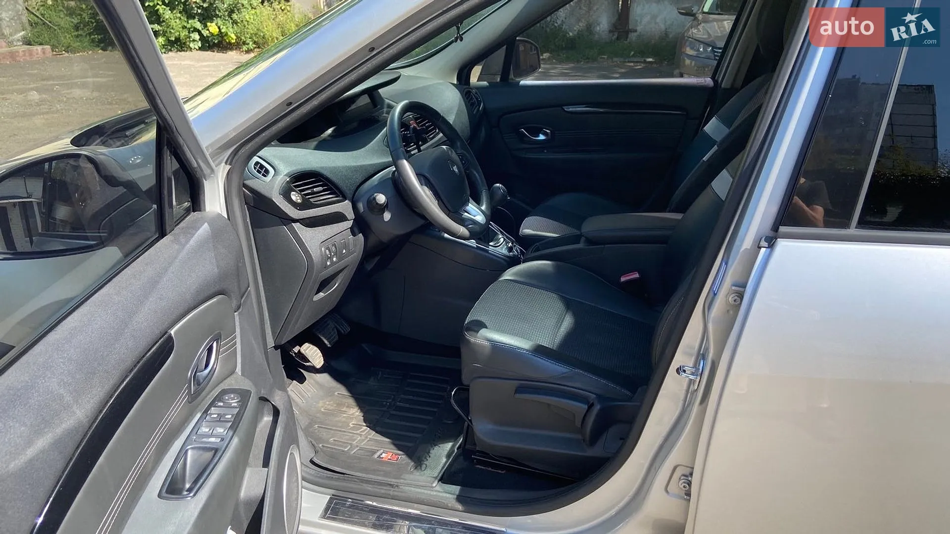 2011 Renault Scenic - мініатюра 20