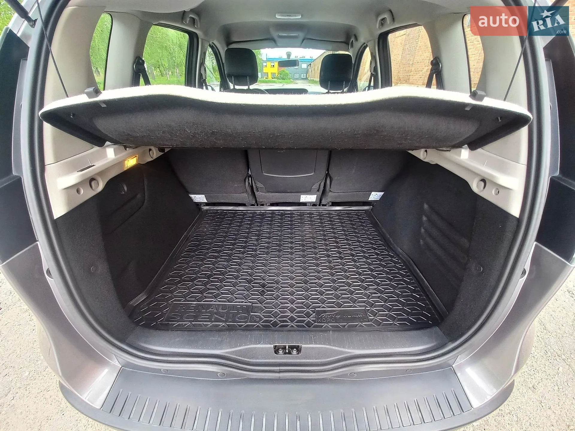 2012 Renault Scenic - мініатюра 17