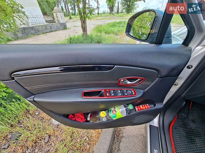Минивэн Renault Scenic 2015 в Покрове