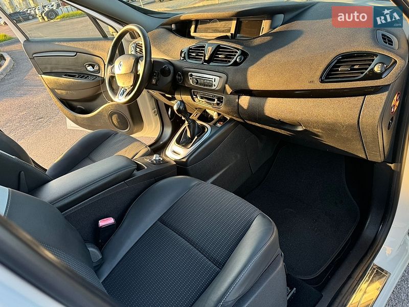 Минивэн Renault Scenic 2013 в Виннице