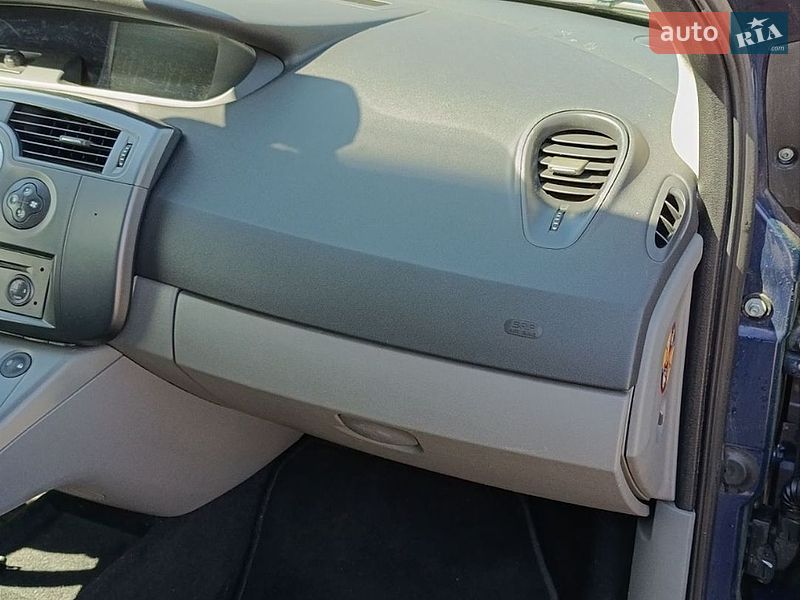 Минивэн Renault Scenic 2005 в Ирпене