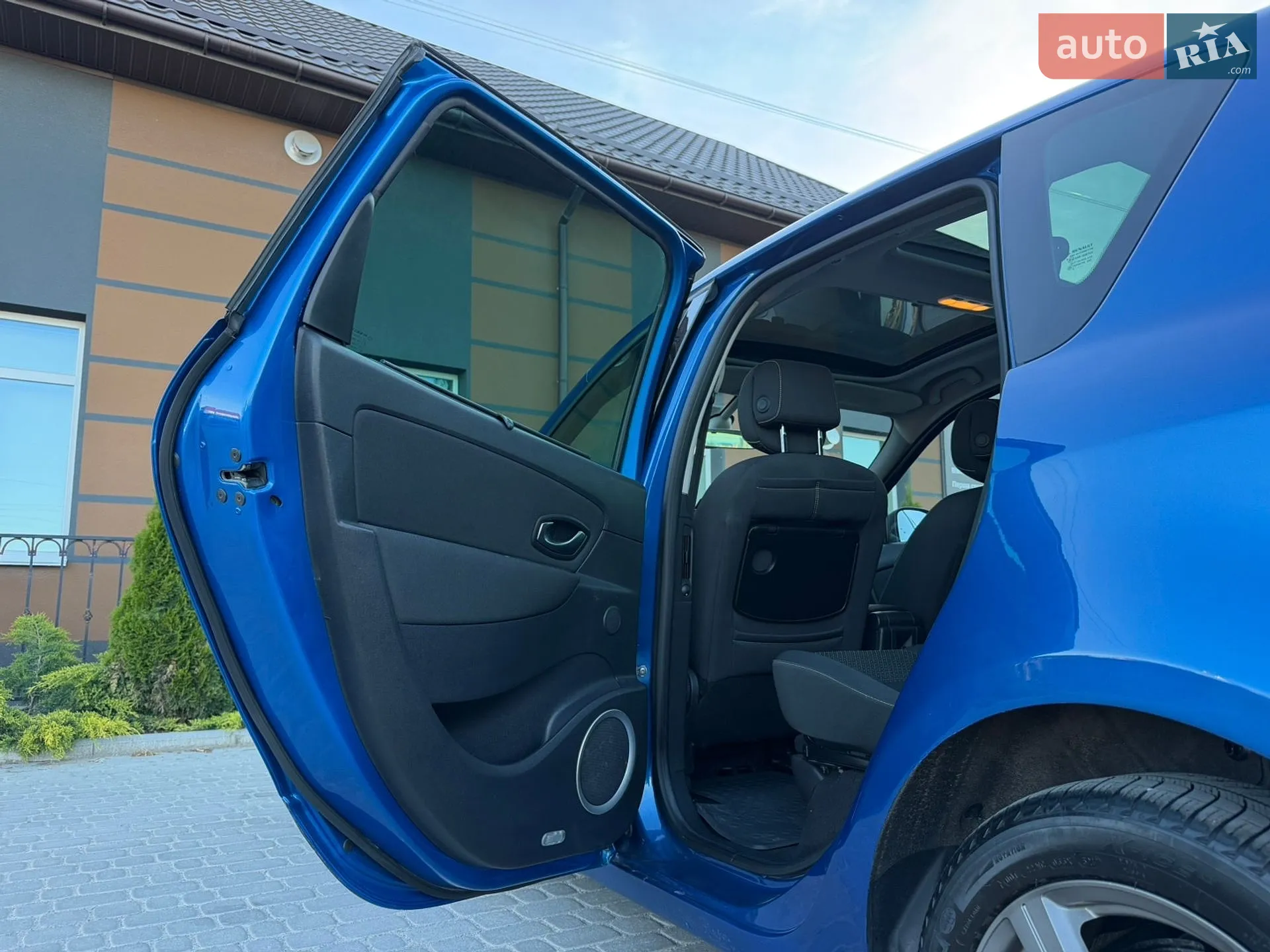 2010 Renault Scenic - мініатюра 20