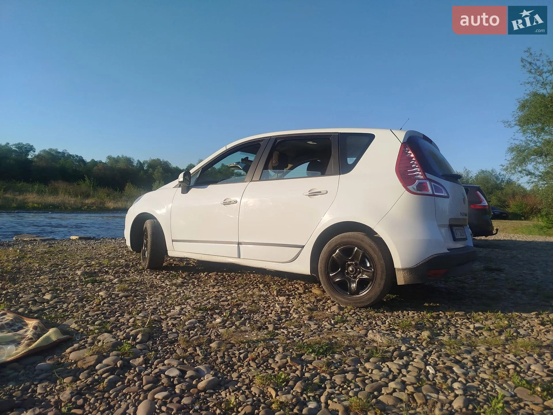 2011 Renault Scenic - мініатюра 2