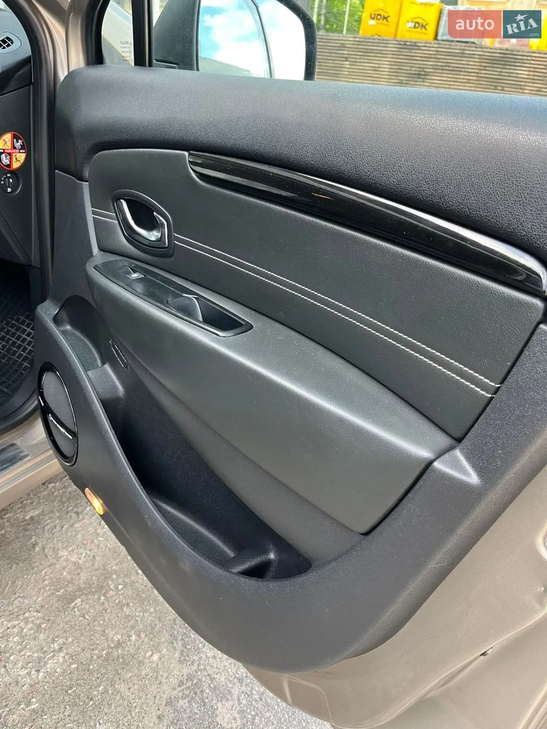 2012 Renault Scenic - мініатюра 10