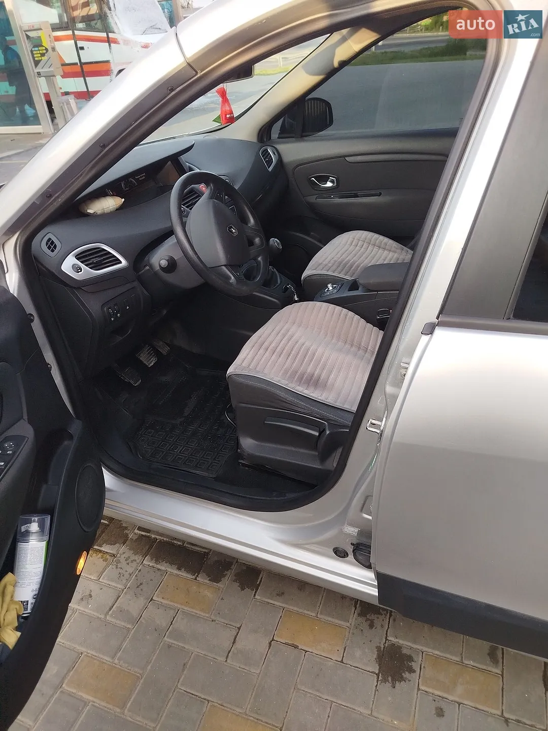 2010 Renault Scenic - мініатюра 8