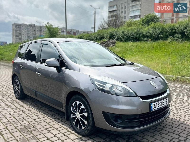 Renault Scenic 2013