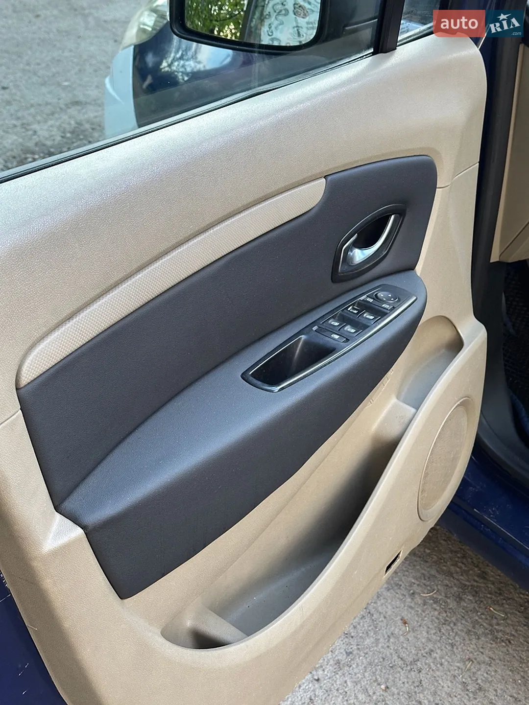 2010 Renault Scenic - мініатюра 9