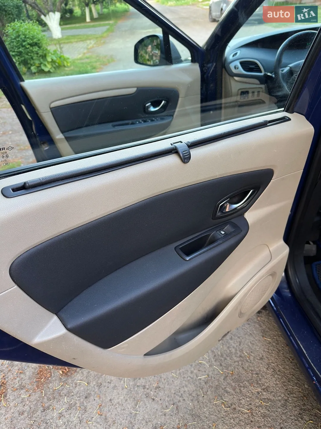 2010 Renault Scenic - мініатюра 10
