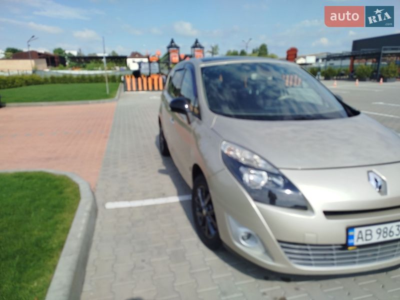 Минивэн Renault Scenic 2011 в Виннице