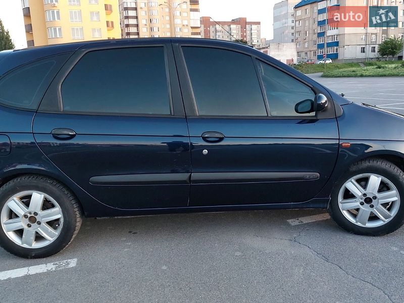 Минивэн Renault Scenic 2000 в Каменец-Подольском