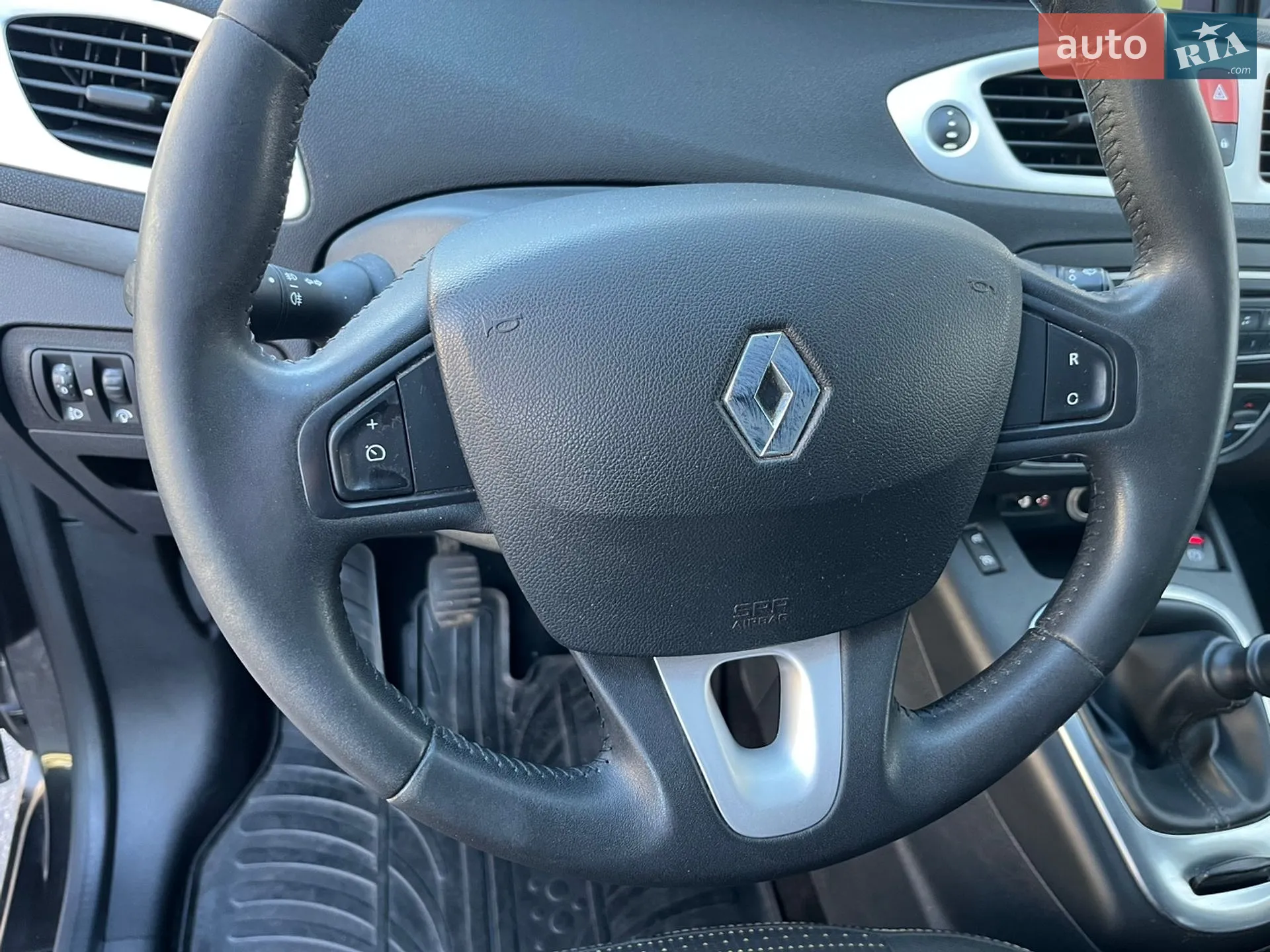 2010 Renault Scenic - мініатюра 32