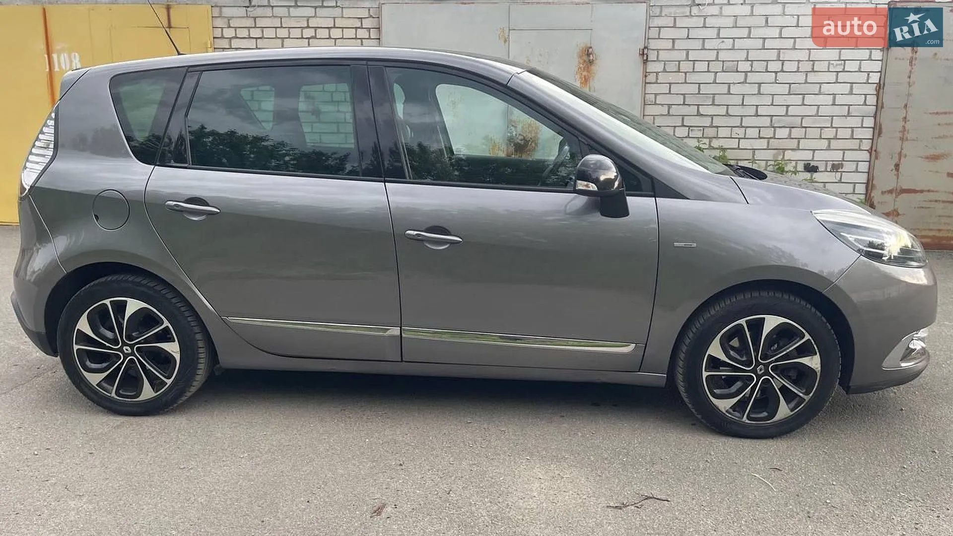2014 Renault Scenic - мініатюра 2