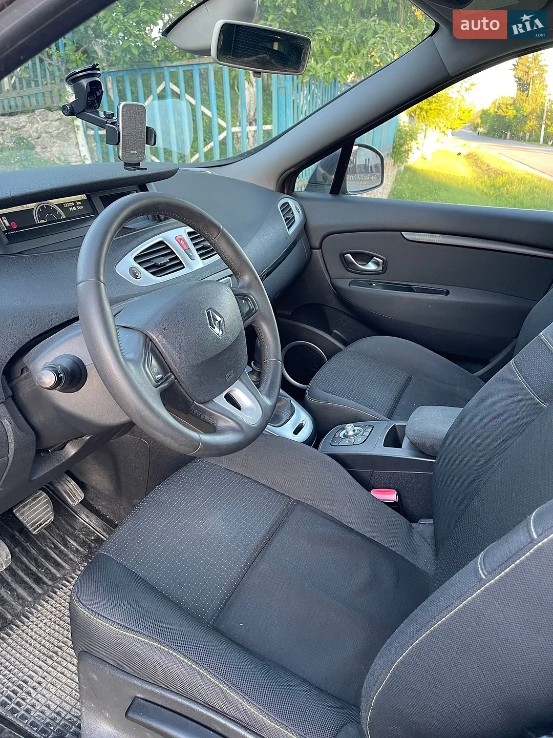 2010 Renault Scenic - мініатюра 9
