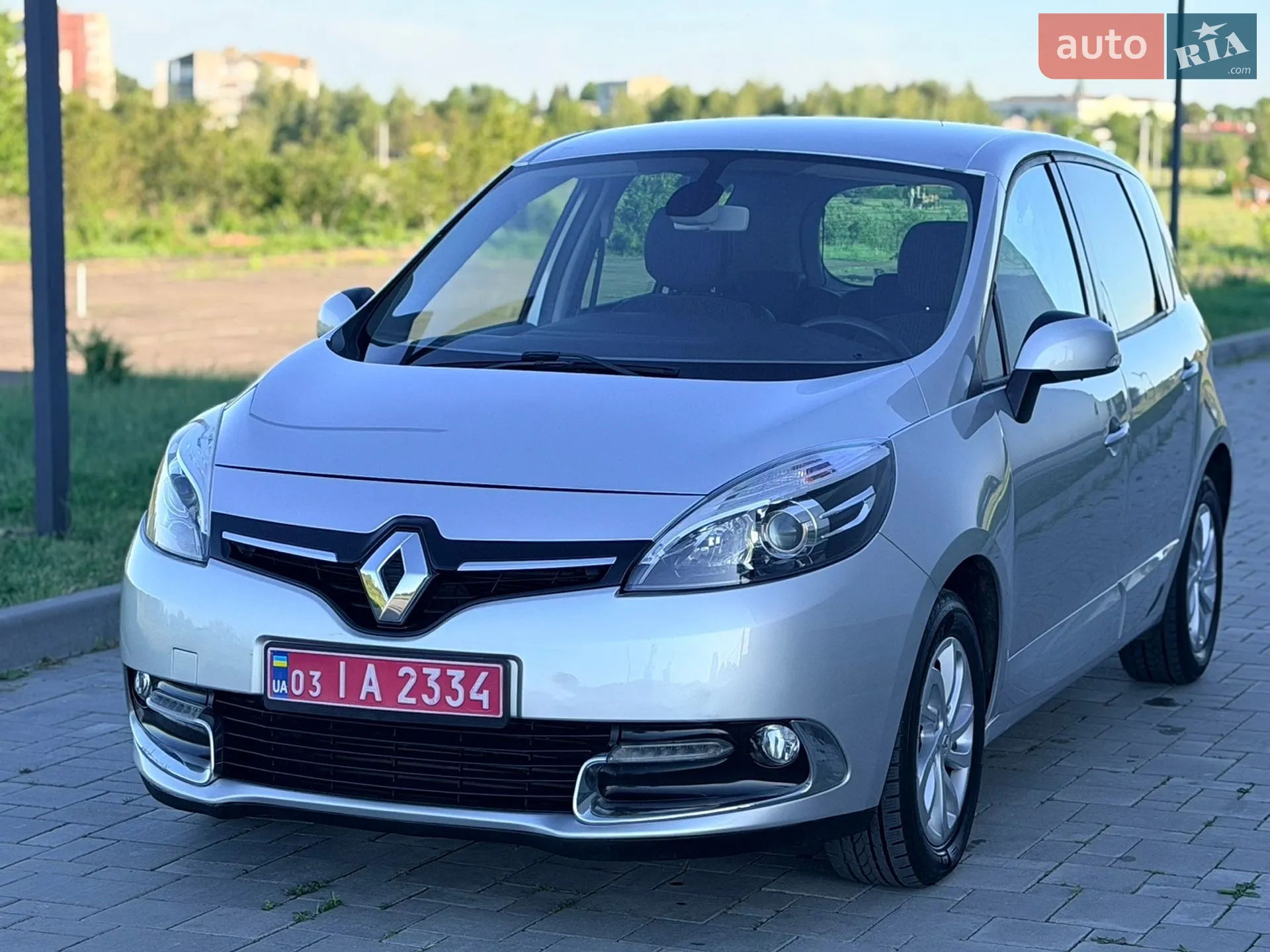 2013 Renault Scenic - мініатюра 2