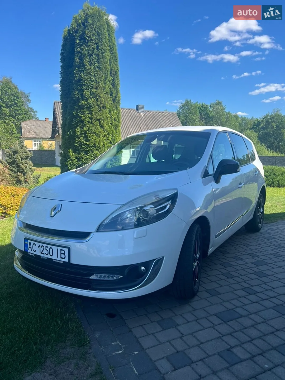 2012 Renault Scenic - фото 1
