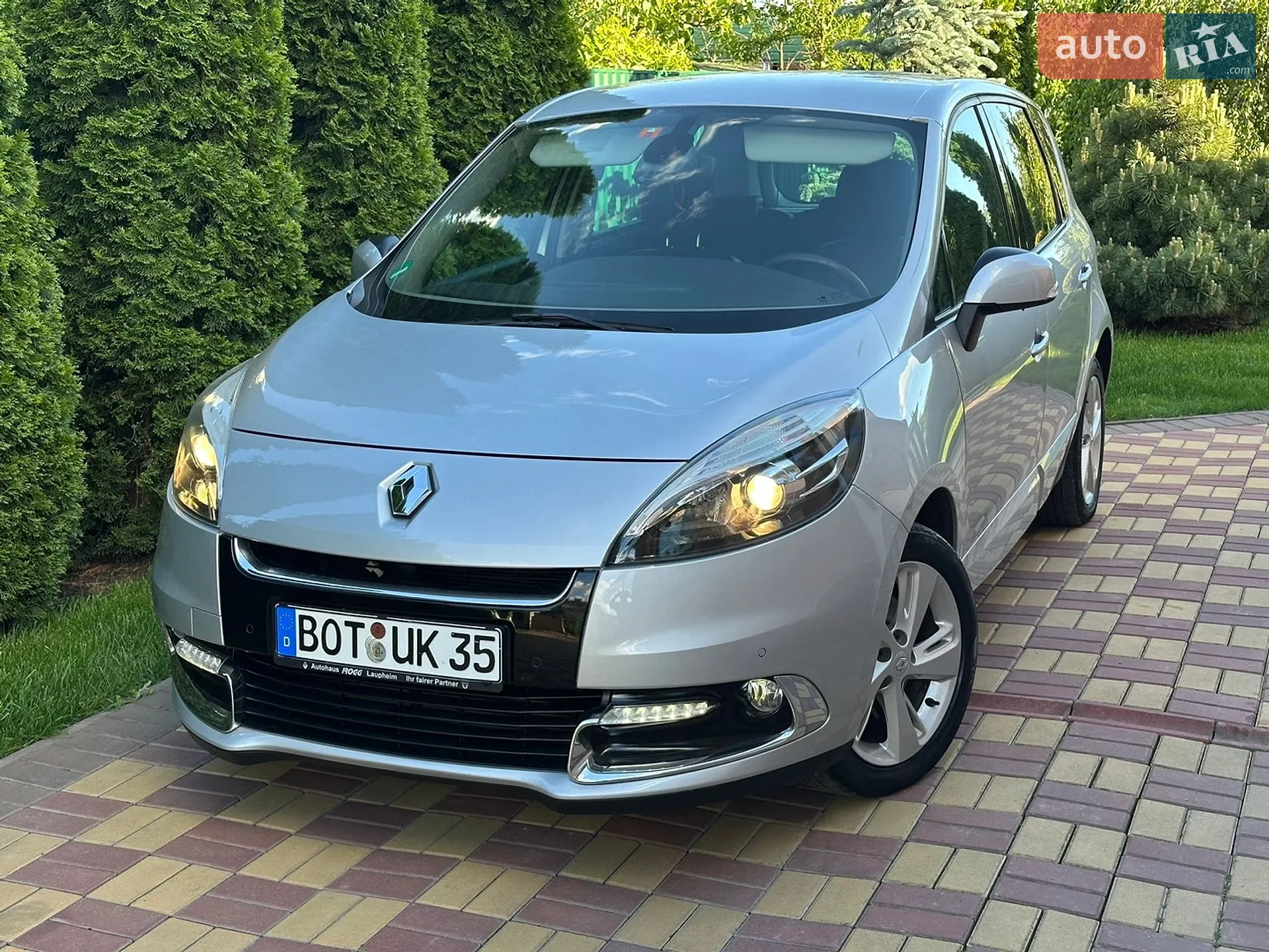 2012 Renault Scenic - мініатюра 16