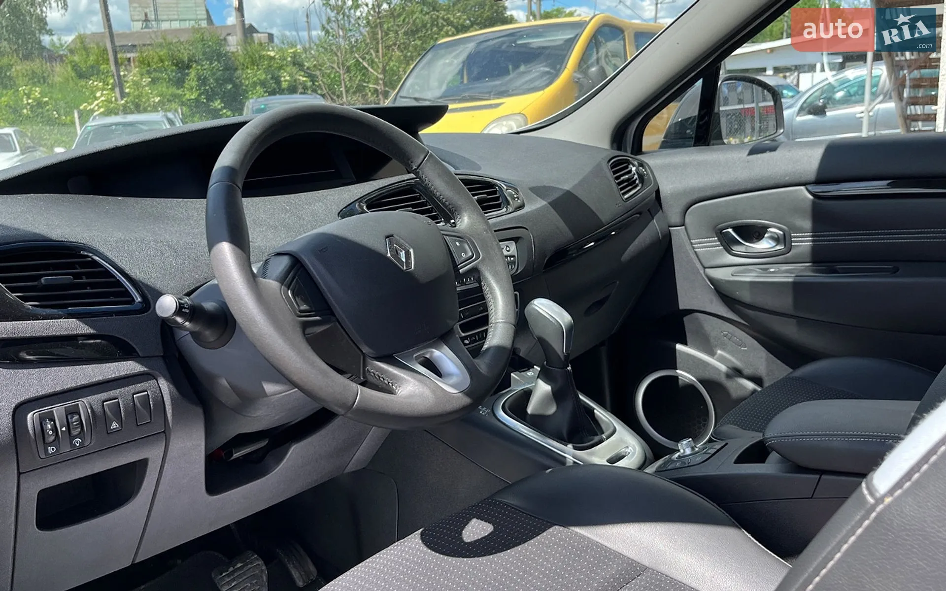 2011 Renault Scenic - мініатюра 10