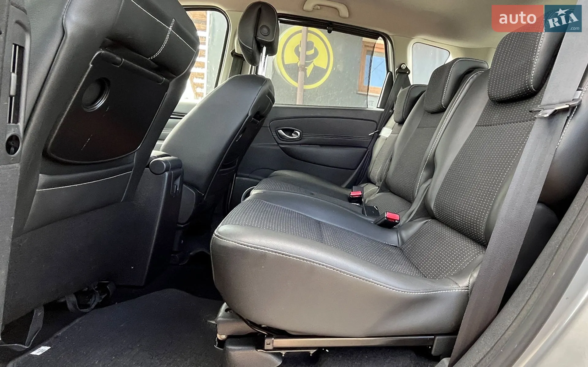 2011 Renault Scenic - мініатюра 24