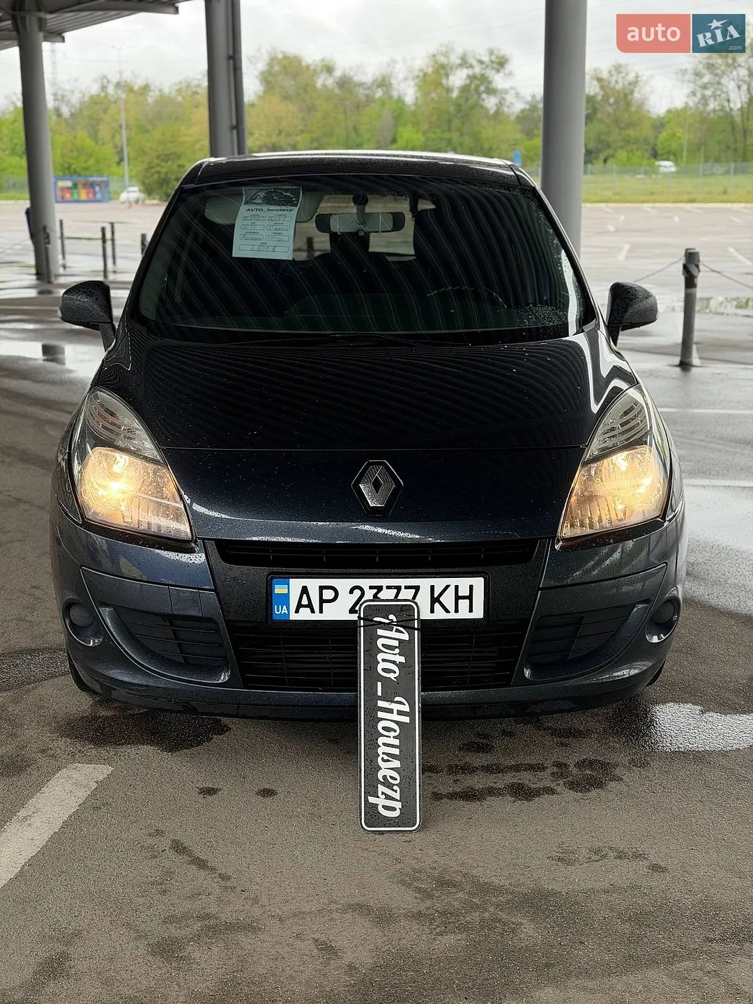 2010 Renault Scenic - мініатюра 2