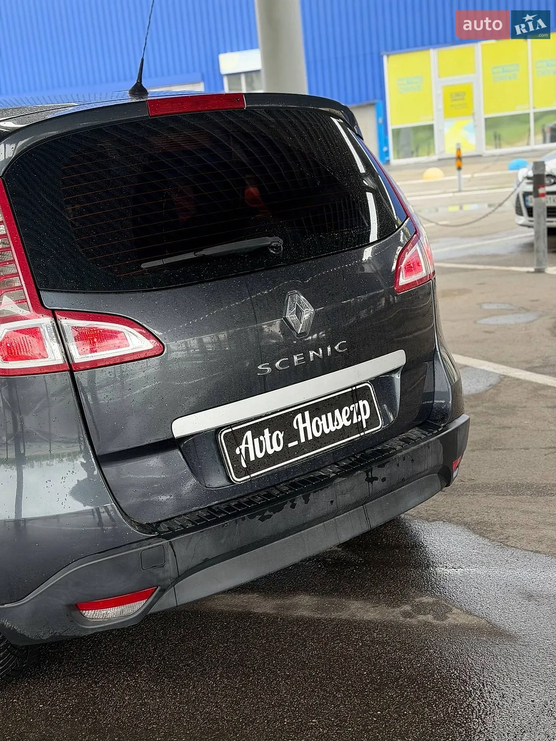 2010 Renault Scenic - мініатюра 12