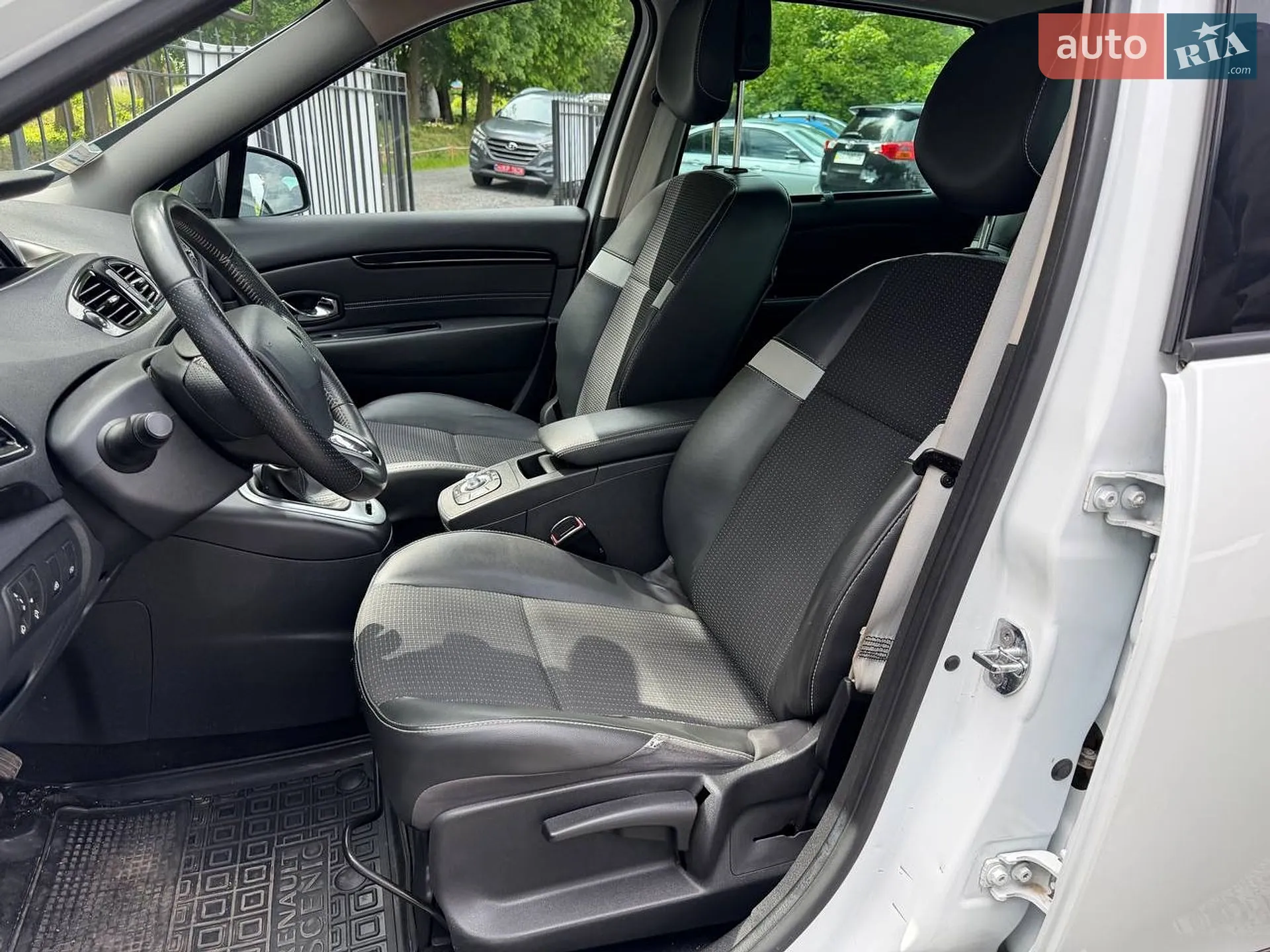 2013 Renault Scenic - мініатюра 3